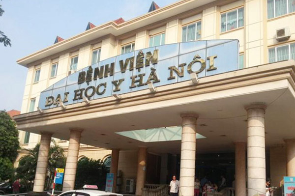 Bệnh viện Đại học Y Hà Nội đã chữa hàng nghìn ca thoát vị đĩa đệm phức tạp trên cả nước